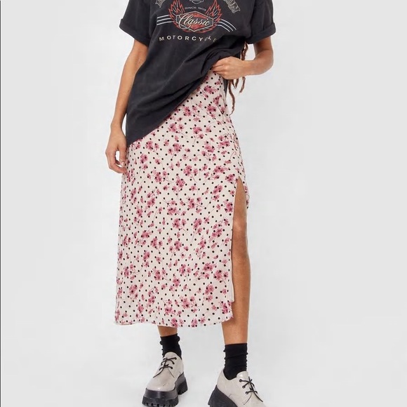 Nastygal Boom Shake the Room Slit Midi Skirt - Picture 3 of 5